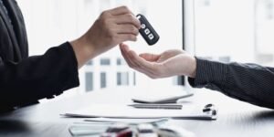 Does Insurance Follow the Car or Driver in Florida